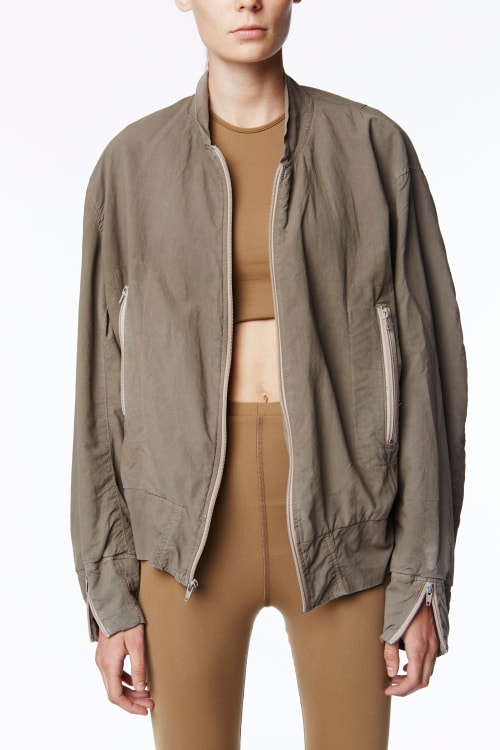 Yeezy Season 2 にクローズアップ