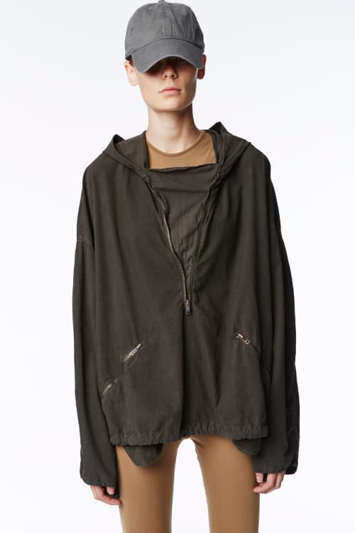 Yeezy Season 2 にクローズアップ