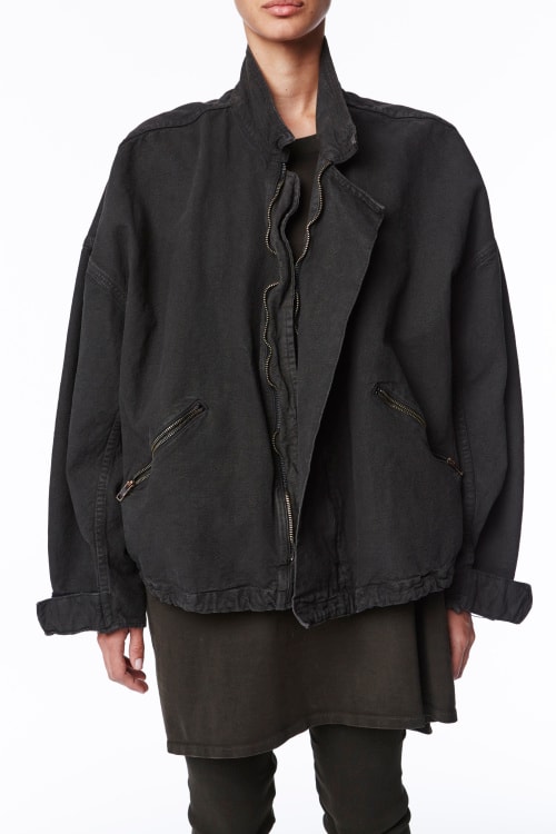 Yeezy Season 2 にクローズアップ