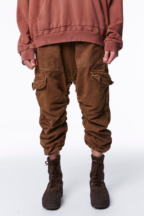 Yeezy Season 2 にクローズアップ