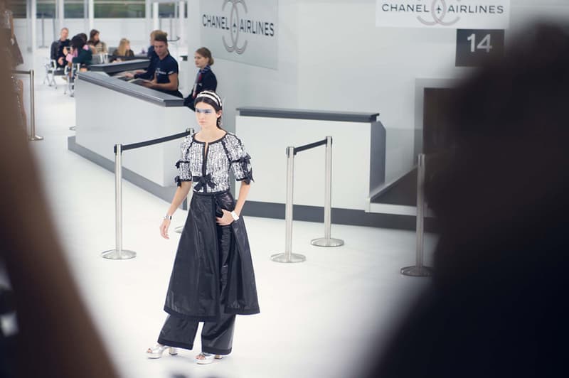 空港を再現した Chanel 2016 Spring/Summer ランウェイショウ