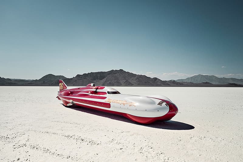 Alexandra Lier のドキュメント写真集『The World's Fastest Place』