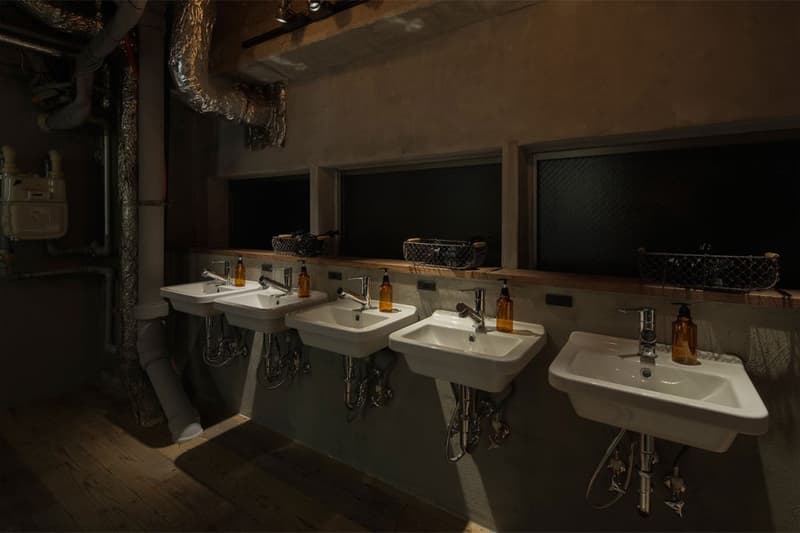 “寝落ち”してしまうホステル『Book and Bed』