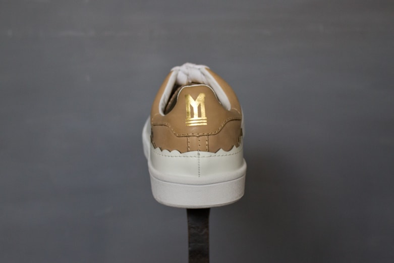 MIHARA YASUHIROの新ラインMYneがスニーカーを先行発売