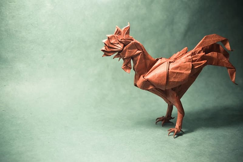 アーティストが生み出す繊細な折り紙作品