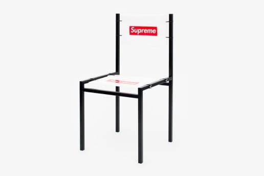 Supreme のショッピングバッグで制作したユニークな椅子