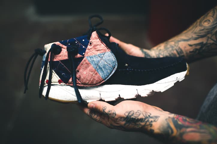 The Shoe Surgeon がカスタマイズした visvim FBT x Nike Footscape
