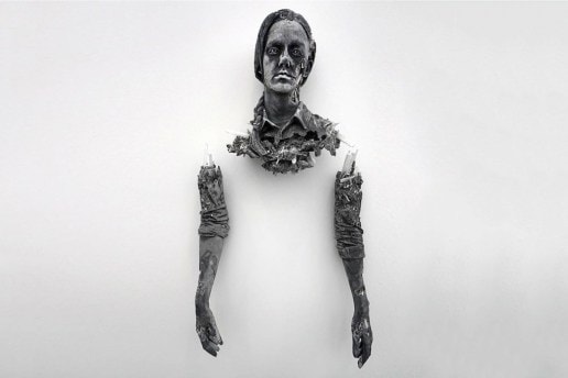 灰や鉱物で作られた Daniel Arsham の最新作