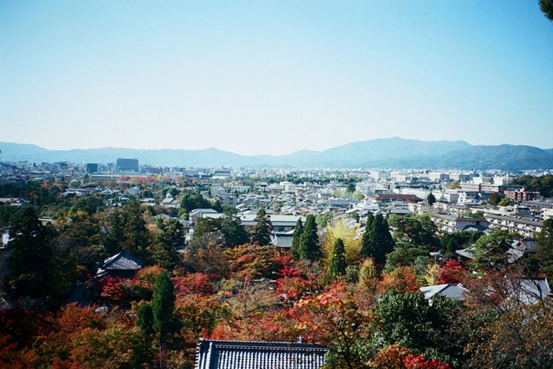 東京のストリートを捉えた Places + Faces フォトシリーズ