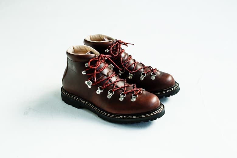 THE NORTH FACE から100足限定のブーツ “Traverse Mountain Classic 