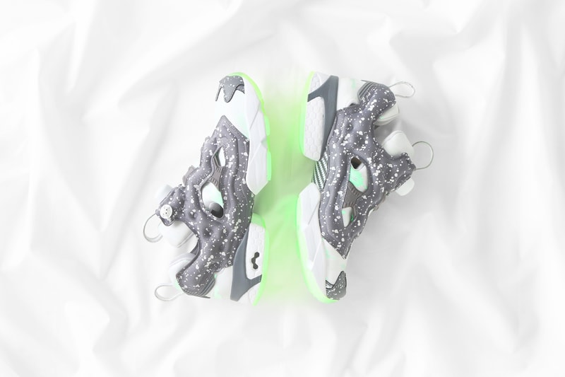 Reebok CLASSIC X atmos INSTAPUMP FURY ”WHITE GLOW IN THE DARK CAMO”