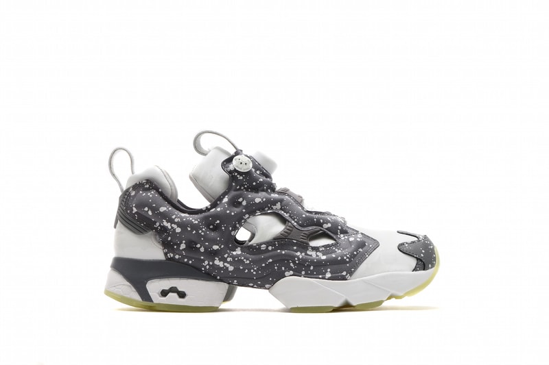 Reebok CLASSIC X atmos INSTAPUMP FURY ”WHITE GLOW IN THE DARK CAMO”
