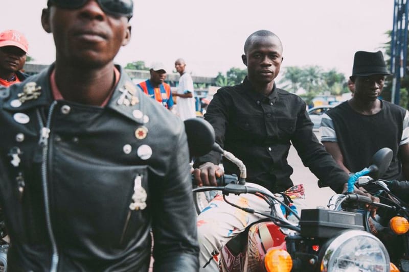 Avec Ces Freres by ART COMES FIRST “Exclusive Black” コレクション