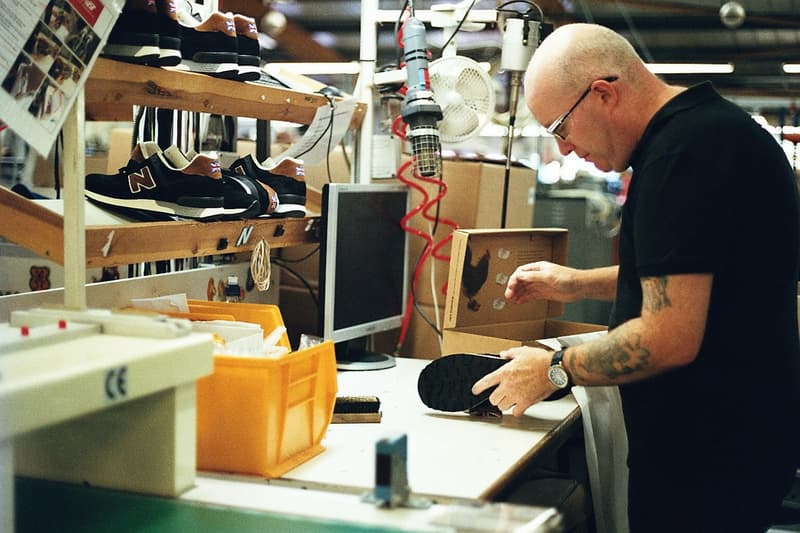 New Balance の英国フリンビー工場を写した 35mm フィルムのフォトエッセイ