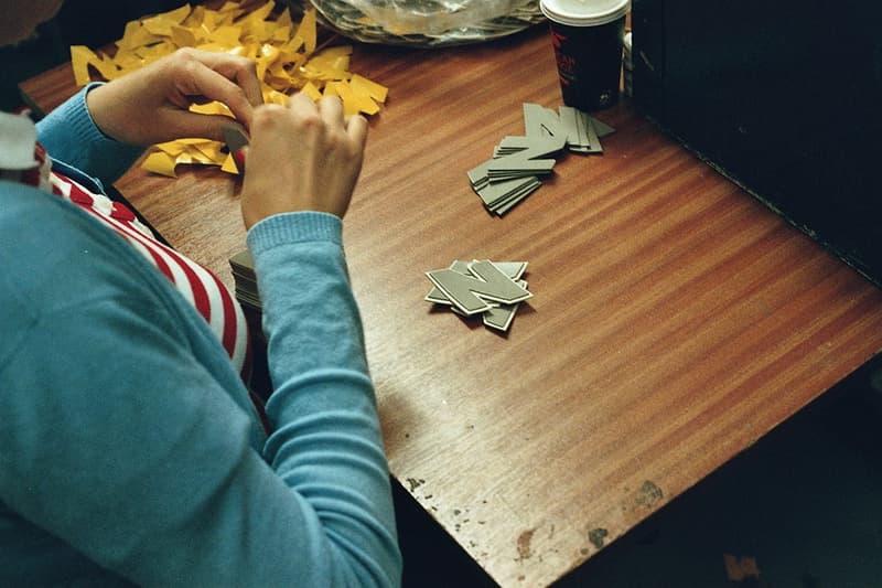 New Balance の英国フリンビー工場を写した 35mm フィルムのフォトエッセイ