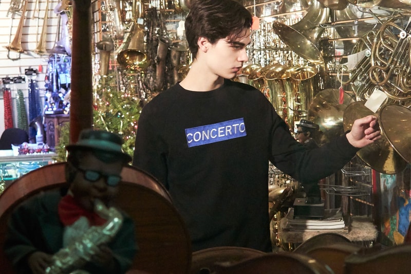 Opening Ceremony がクラシックミュージシャンのツアーグッズをデザイン