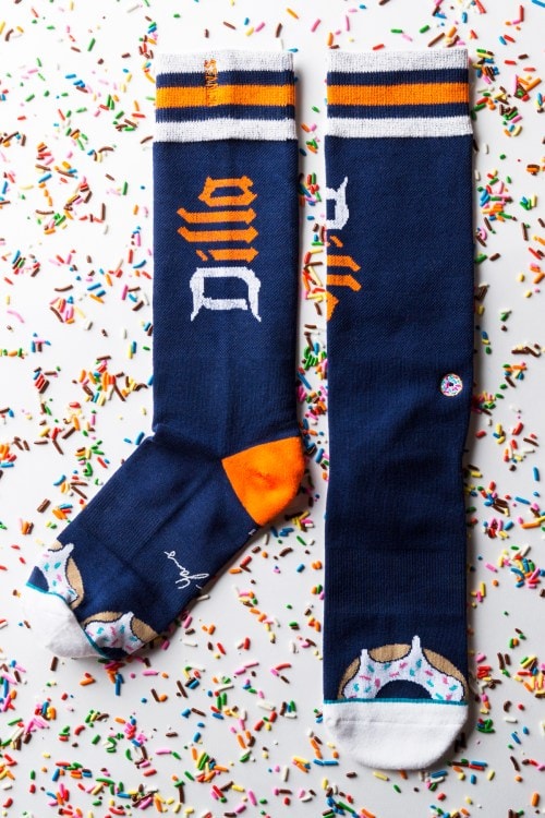 Stance が J Dilla のアルバム “Donuts” のリリース10周年を祝うアイテムを製作