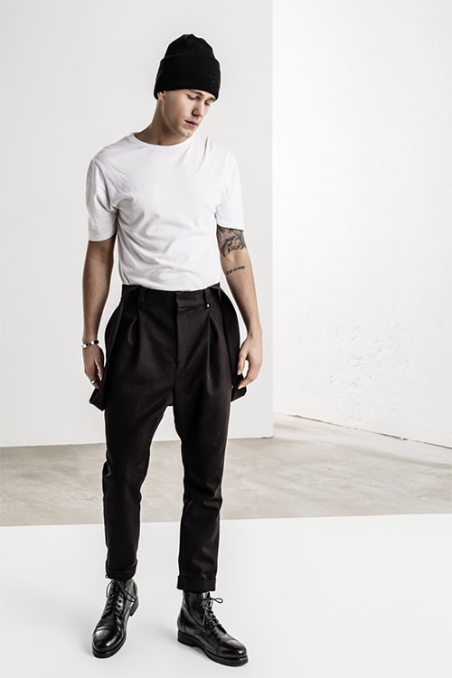 Tom Wood がブランド初のアパレルラインをローンチ