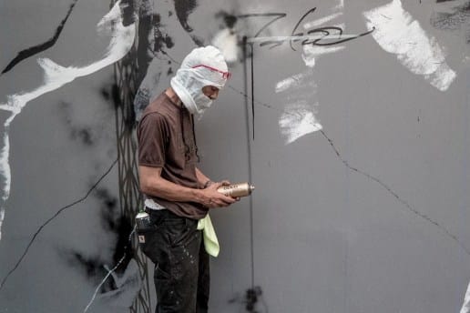 Futura がバワリーに描いたミューラルのメイキングビデオ