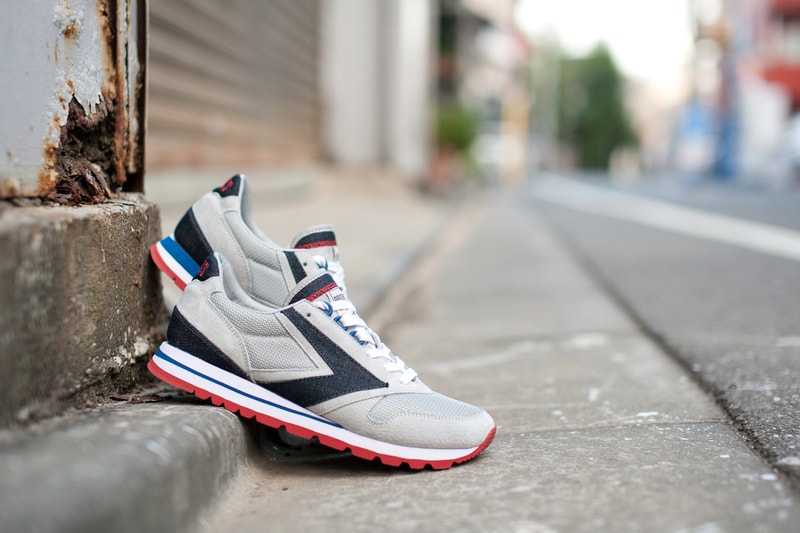 国産本藍デニムをディテールに用いた BROOKS HERITAGE x BLUE BLUE CHARIOT