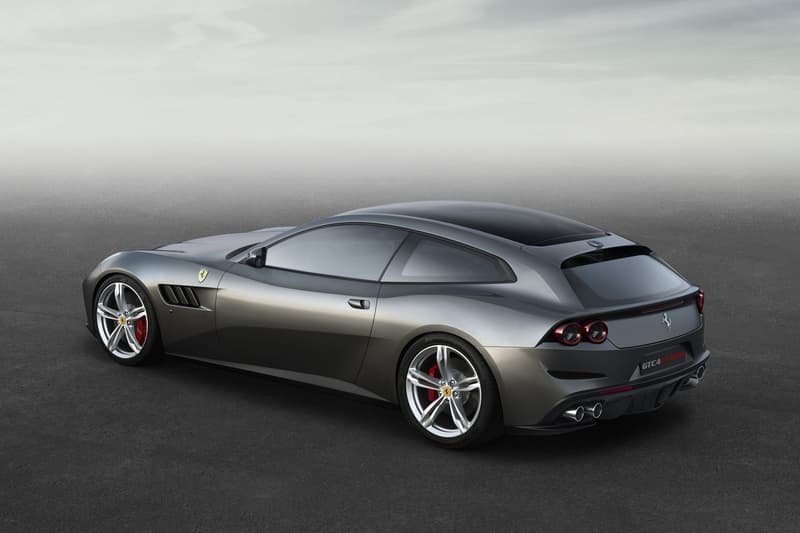 Ferrari の FF改良モデル GTC4 Lusso が登場