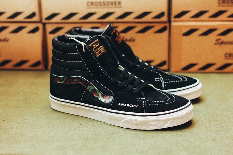 SBTG x  COVER by CROSSOVER が Vans の Old Skool と Sk8-Hi をカスタムした “Anarchy and Chaos” コレクション
