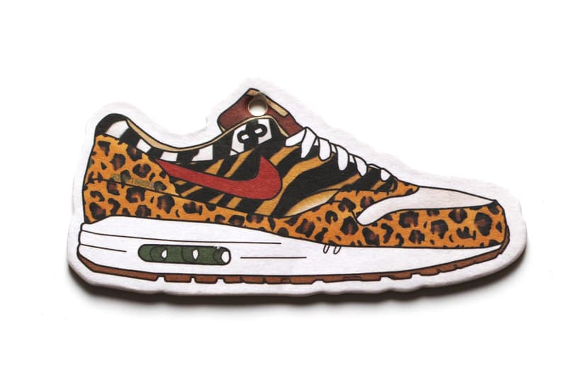 These SneakerToons x LaceJam のスニーカー型エアフレッシュナー