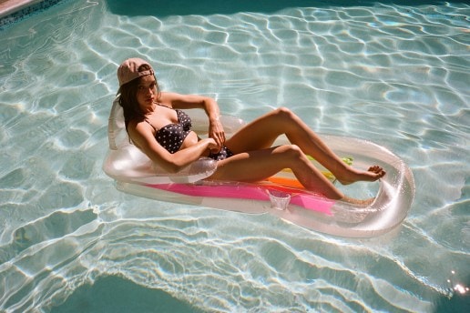 Viktor Vauthier が撮影した STÜSSY Women 2016 Spring/Summer ルックブック