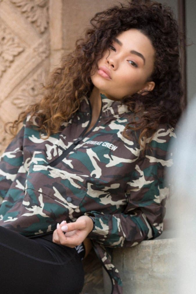 Adrianne Ho が主宰する『Sweat The Style』が Ashley Moore をピック