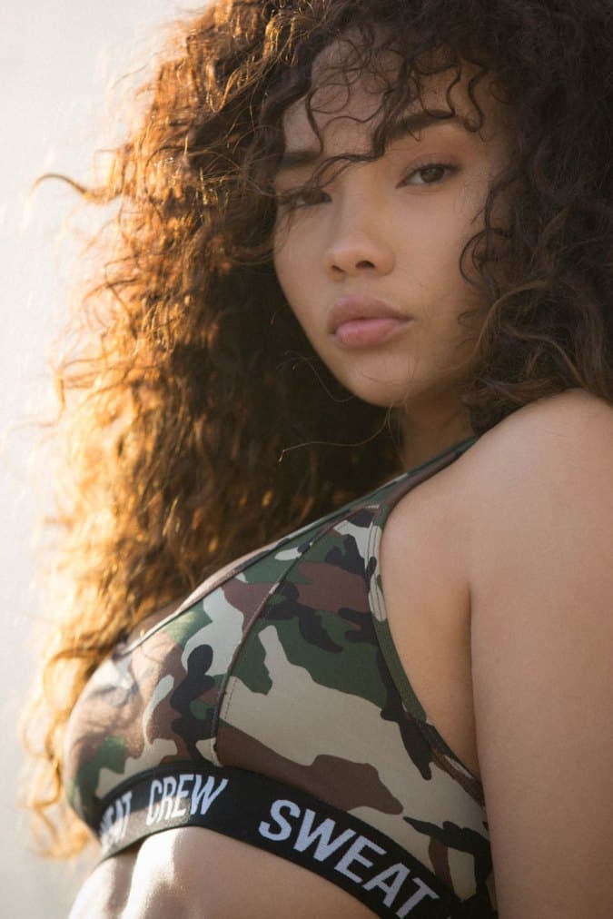 Adrianne Ho が主宰する『Sweat The Style』が Ashley Moore をピック