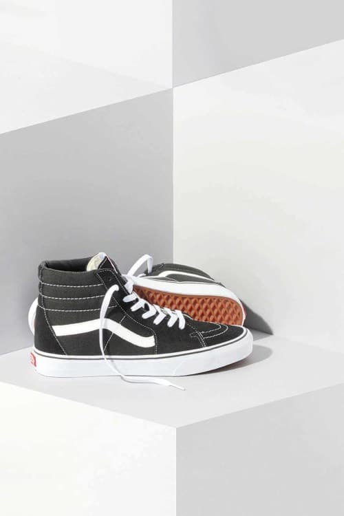 Vans が50周年を祝し Sk8-Hi を50色で展開