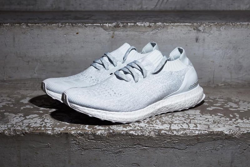 オールホワイト仕様の adidas Ultra Boost Uncaged のニューモデル