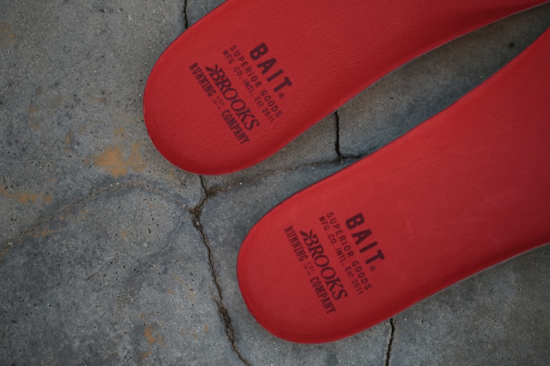 BROOKS HERITAGE x BAIT “Inferno” Regent