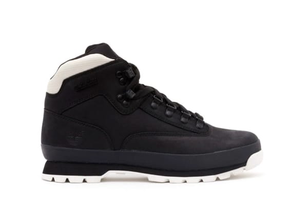 Dover Street Market London の移転を祝す Timberland ブーツコレクション