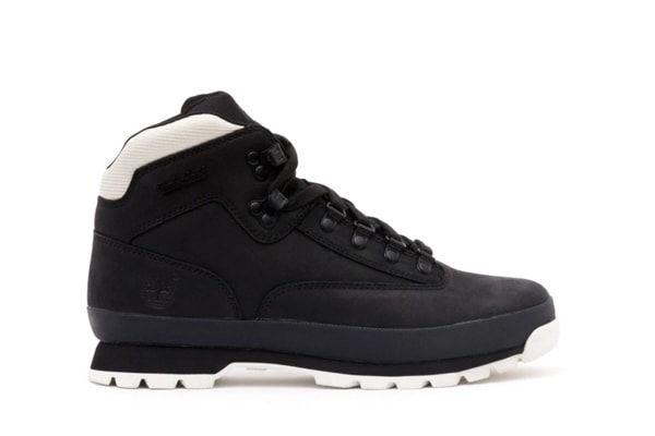 Dover Street Market London の移転を祝す Timberland ブーツコレクション