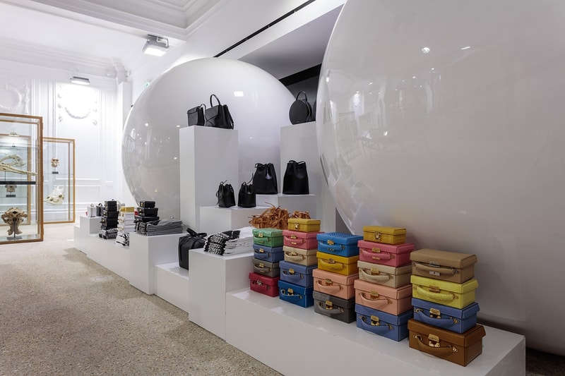 ヘイマーケットに移転した Dover Street Market London の店内
