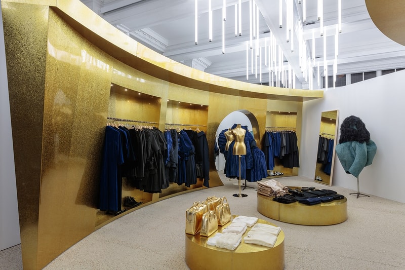 ヘイマーケットに移転した Dover Street Market London の店内
