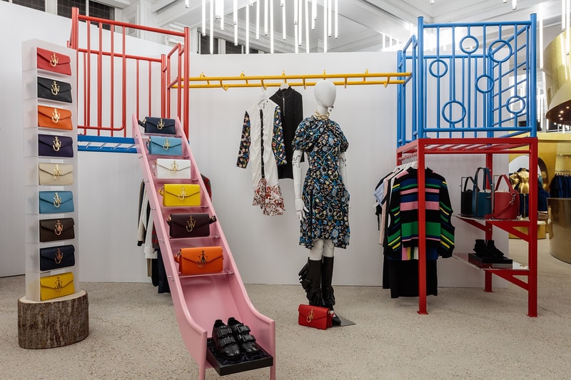 ヘイマーケットに移転した Dover Street Market London の店内