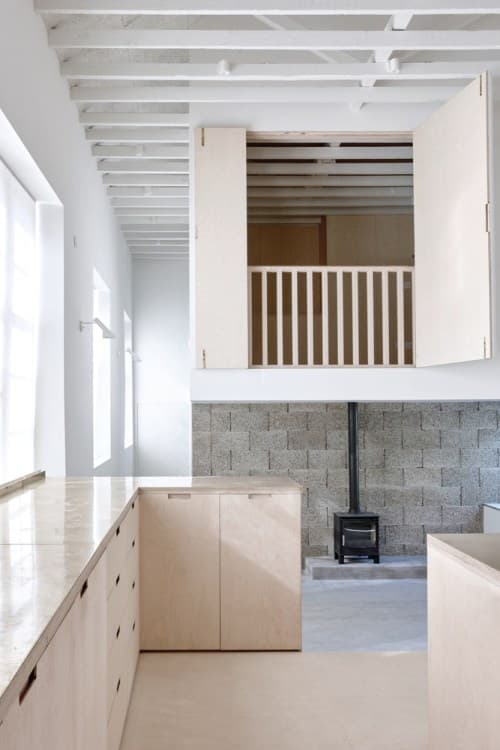 風通しの良いミニマルなリノベーション住宅 Merrydown