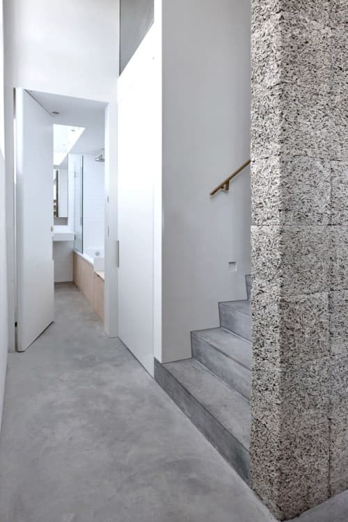 風通しの良いミニマルなリノベーション住宅 Merrydown