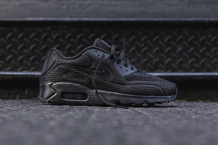 Nike Air Max 90 BR"Triple Navy" と "Triple Black"