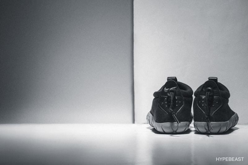 NikeLab Air Moc Fleece にクローズアップ