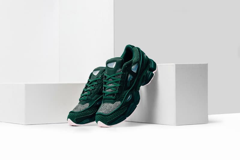 adidas by RAF SIMONS から Ozweego 2 の新色が登場