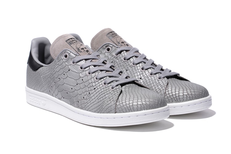 スネーク柄のリフレクター素材を施した Stan Smith が発売