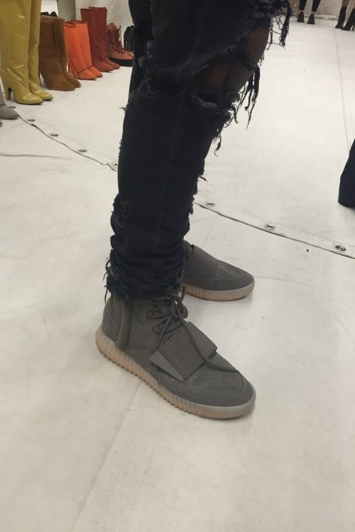 Yeezy Season 3 の独占ショールームフォト 