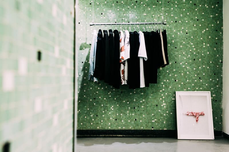 ロンドンの Old Street 駅内にあるトイレがポップアップストアに