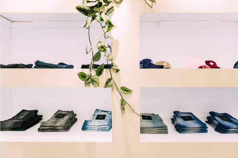 ロンドンの Old Street 駅内にあるトイレがポップアップストアに