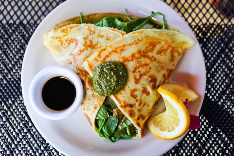 ビギナーから上級者まで楽しめるハワイガイドブック『HELLO HAWAII』発売