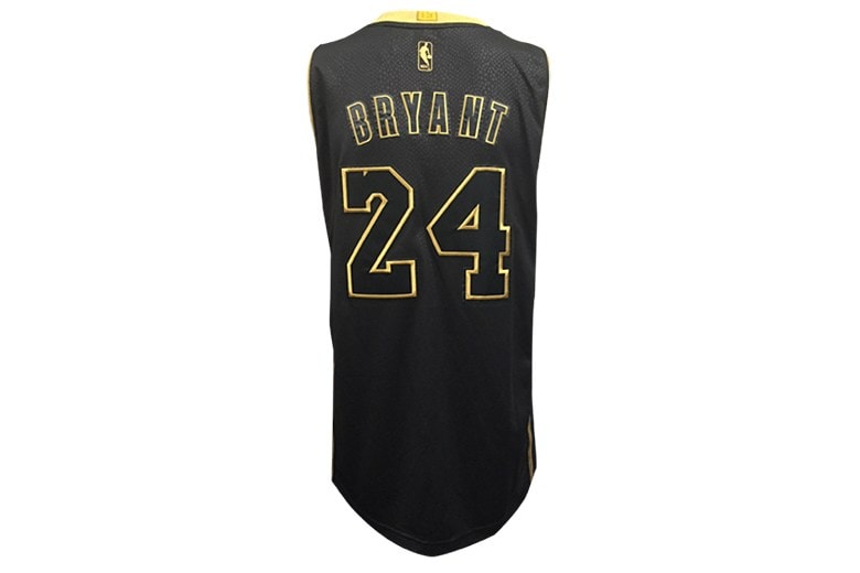 LA Lakers が Kobe Bryant を讃える “24 Collection” を発表