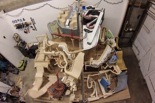 高さ2.5mの超巨大マーブルマシーン“Marble Mountain”